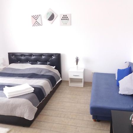 Cazare apartament Rasnov Apartamento Exterior foto