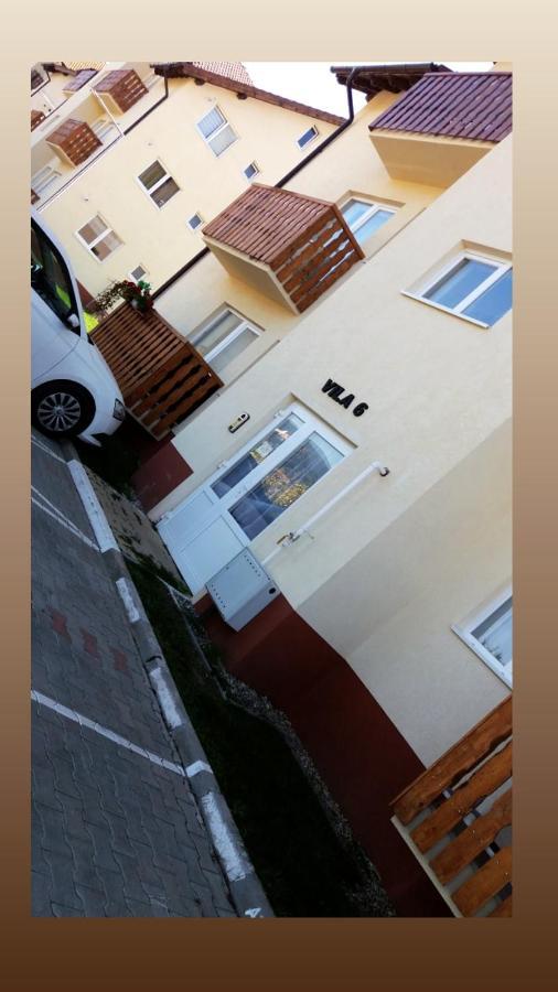 Cazare apartament Rasnov Apartamento Exterior foto