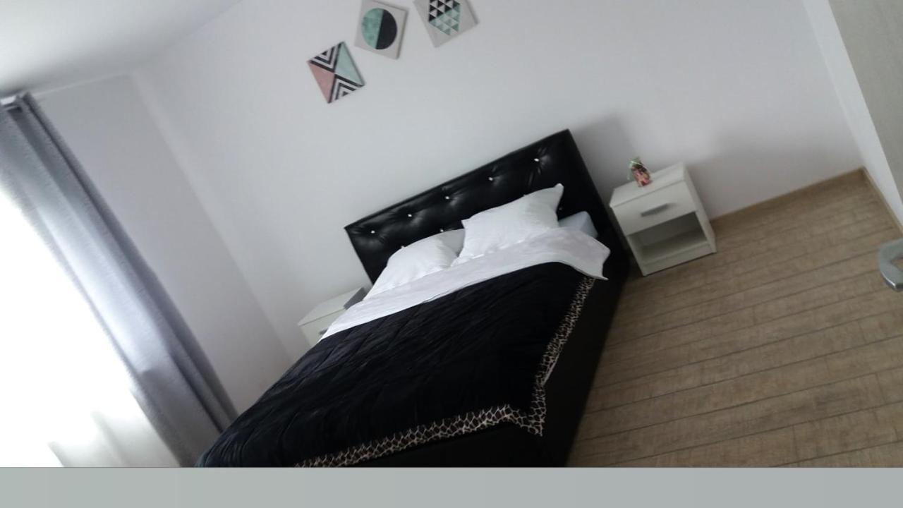 Cazare apartament Rasnov Apartamento Exterior foto